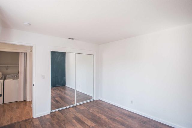 1583 W Swain Rd, Stockton, CA 95207