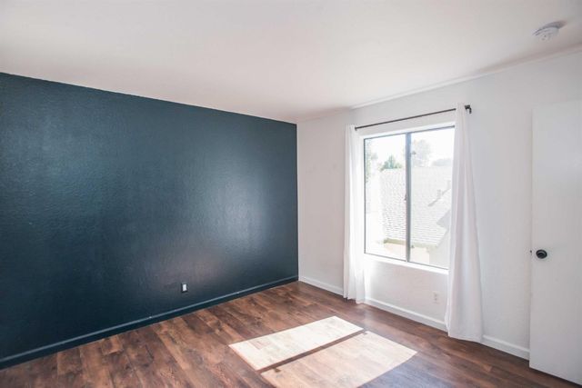 1583 W Swain Rd, Stockton, CA 95207