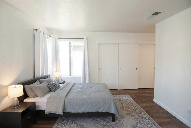 1583 W Swain Rd, Stockton, CA 95207