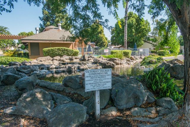 1583 W Swain Rd, Stockton, CA 95207