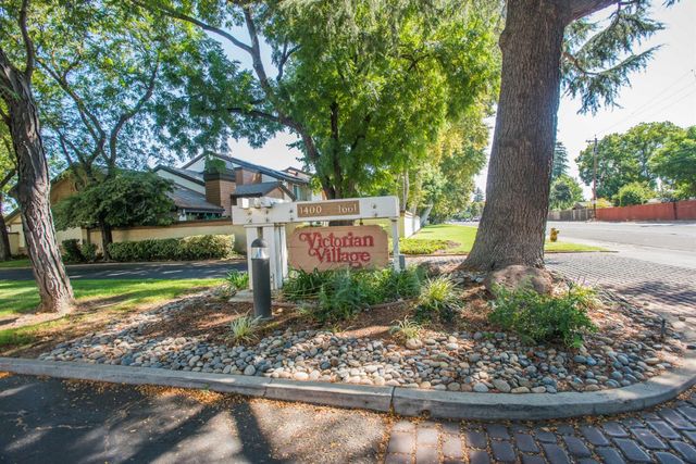 1583 W Swain Rd, Stockton, CA 95207