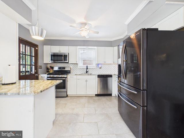 3739 LOCHEARN DR, Baltimore, MD 21207
