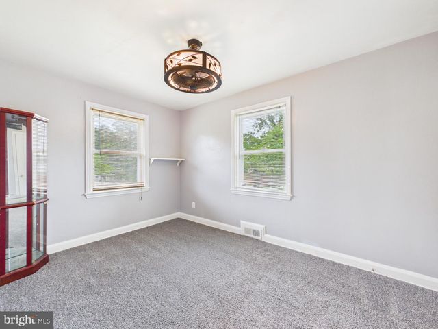 3739 LOCHEARN DR, Baltimore, MD 21207