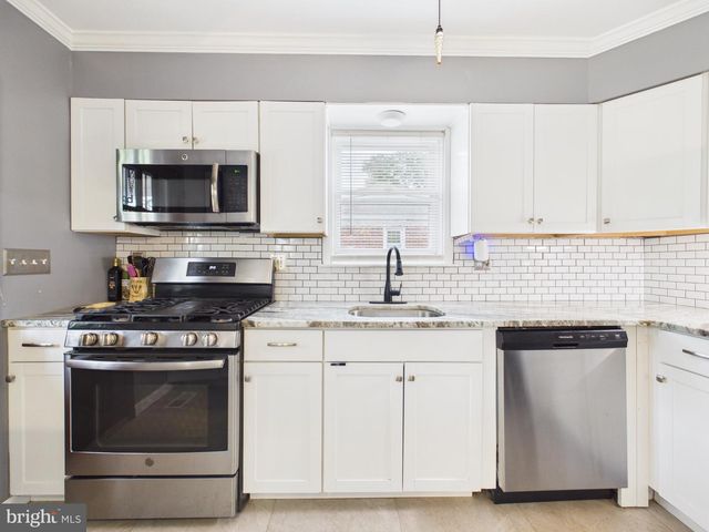 3739 LOCHEARN DR, Baltimore, MD 21207
