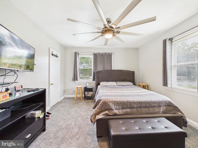 3739 LOCHEARN DR, Baltimore, MD 21207