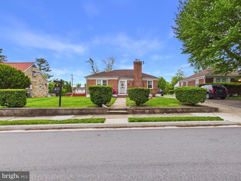 3739 LOCHEARN DR, Baltimore, MD 21207