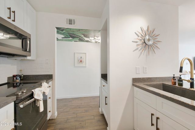 7625 E CAMELBACK Road B420, Scottsdale, AZ 85251