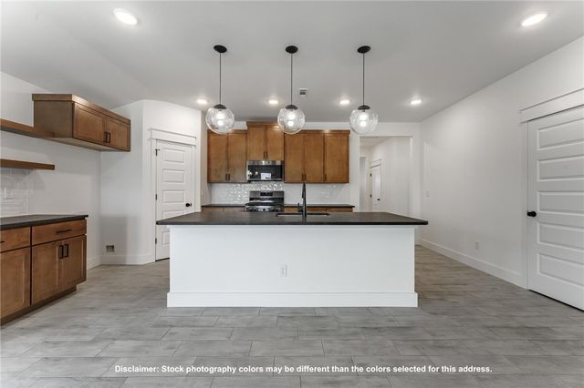 8801 Anise Drive, Centerton, AR 72719