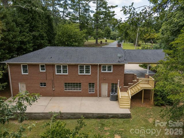 303 Elizabeth Avenue, Forest City, NC 28043