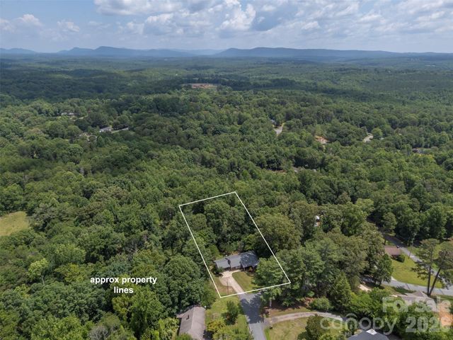 303 Elizabeth Avenue, Forest City, NC 28043