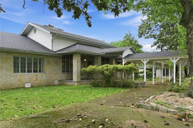 123 Shields Drive, Holiday Island, AR 72631