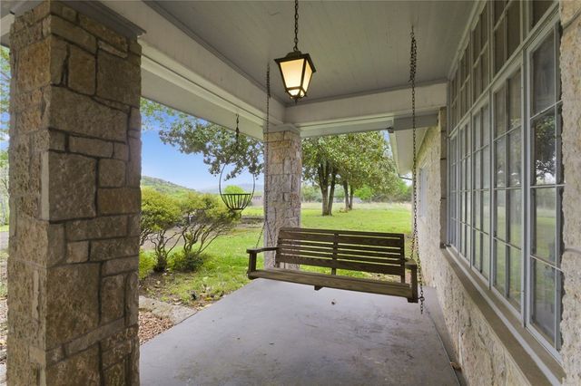 123 Shields Drive, Holiday Island, AR 72631