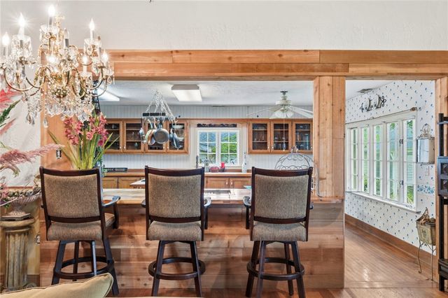 123 Shields Drive, Holiday Island, AR 72631