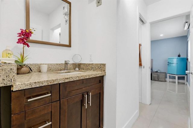 1820 N 27th Ave, Hollywood, FL 33020