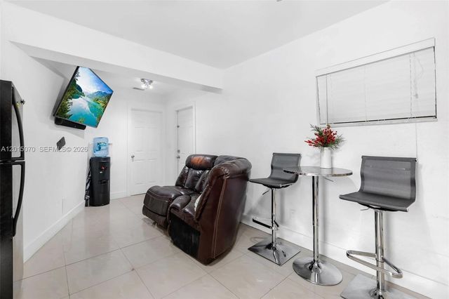 1820 N 27th Ave, Hollywood, FL 33020