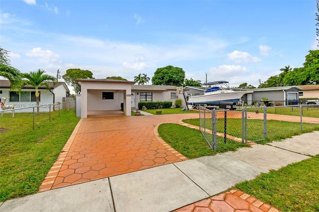 1820 N 27th Ave, Hollywood, FL 33020