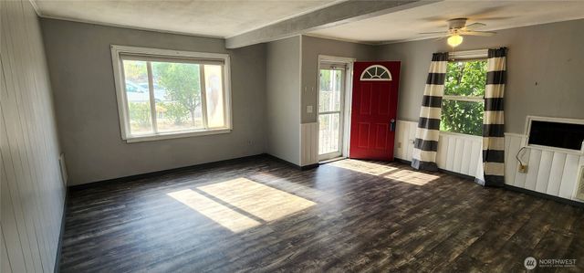 122 Ginko Street N, Soap Lake, WA 98851