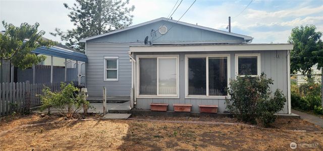 122 Ginko Street N, Soap Lake, WA 98851