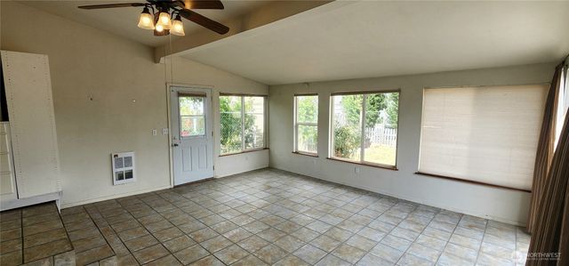 122 Ginko Street N, Soap Lake, WA 98851