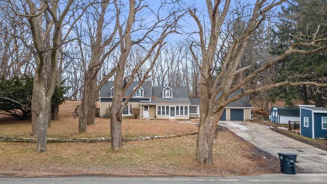 W204N6938 Lannon ROAD, Menomonee Falls, WI 53051