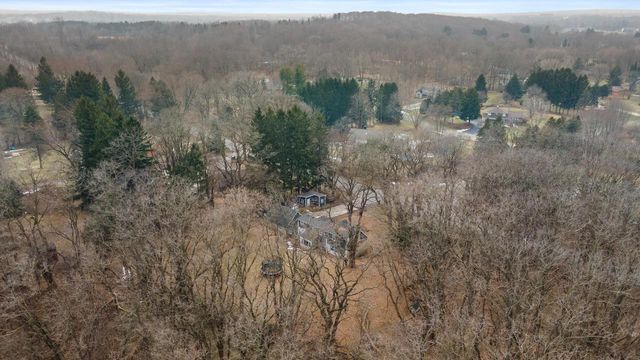 W204N6938 Lannon ROAD, Menomonee Falls, WI 53051