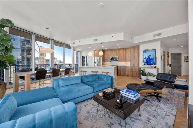 1080 Peachtree Street NE 2503, Atlanta, GA 30309