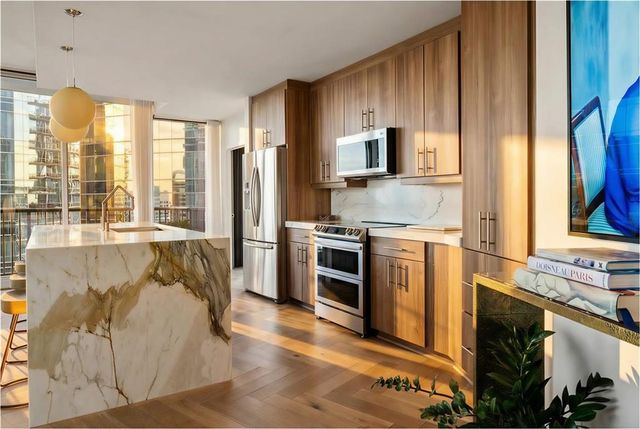 1080 Peachtree Street NE 2503, Atlanta, GA 30309