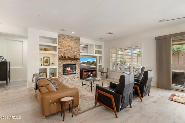 41738 N Iron Horse Drive, Anthem, AZ 85086