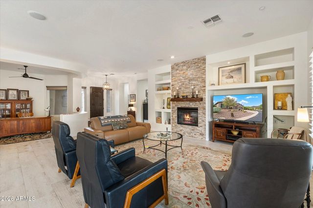 41738 N Iron Horse Drive, Anthem, AZ 85086