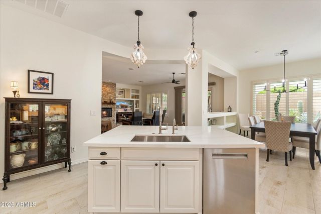 41738 N Iron Horse Drive, Anthem, AZ 85086