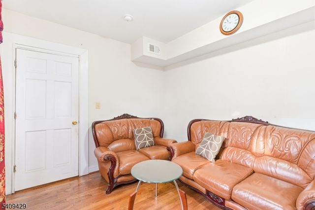 49 Lyons Ave, Newark City, NJ 07112