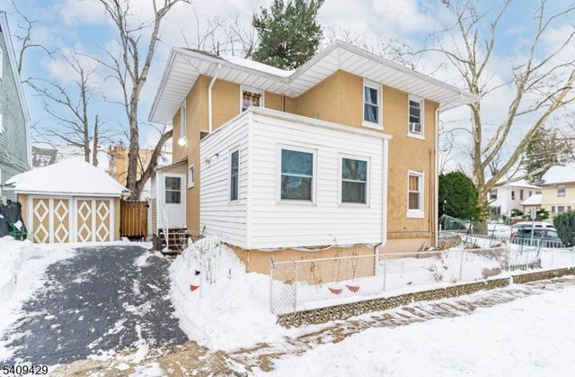 49 Lyons Ave, Newark City, NJ 07112