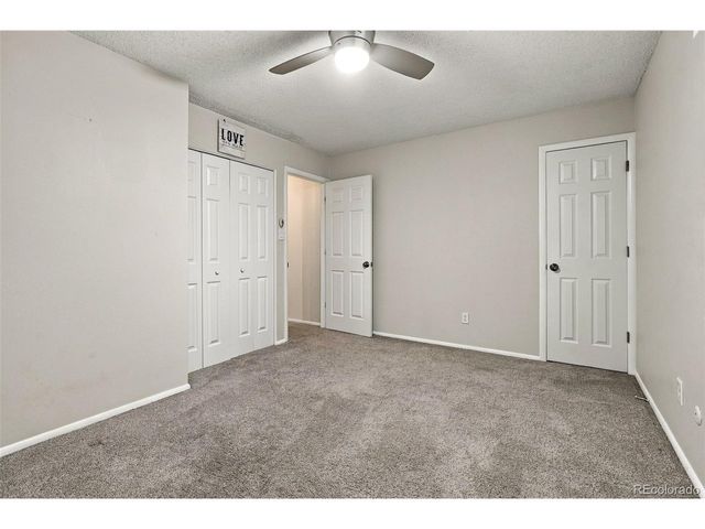 525 S Xenon Ct, Lakewood, CO 80228