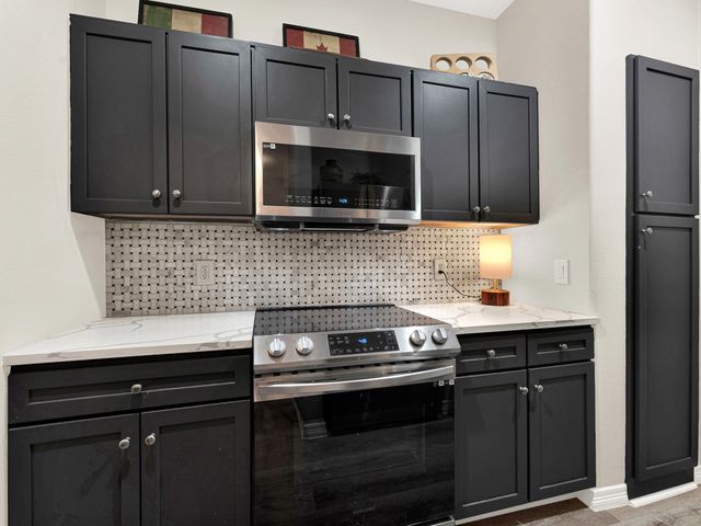 330 Las Colinas Boulevard E 228, Irving, TX 75039