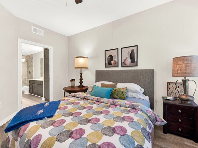 330 Las Colinas Boulevard E 228, Irving, TX 75039