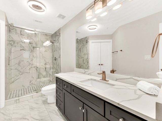 330 Las Colinas Boulevard E 228, Irving, TX 75039