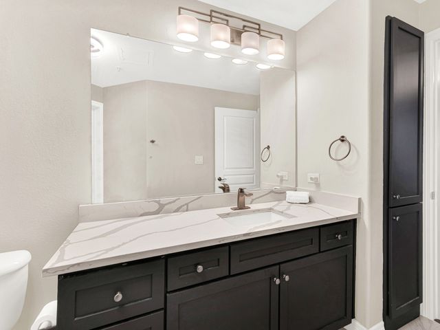 330 Las Colinas Boulevard E 228, Irving, TX 75039