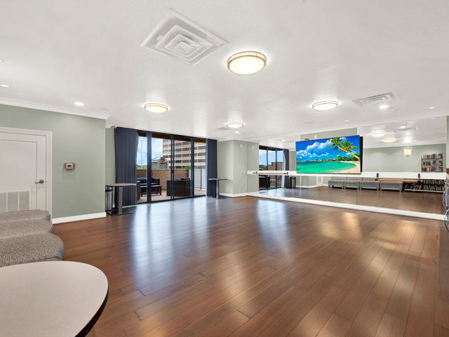 330 Las Colinas Boulevard E 228, Irving, TX 75039