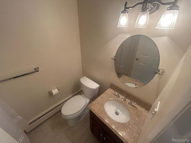 5659 KINGSMILL, Bloomfield Charter Township, MI 48301