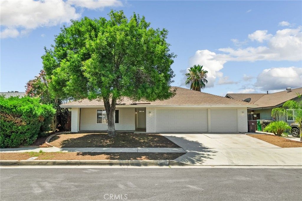 Image 34 of property listing at 24233 Millsap, Moreno Valley, CA 92553
