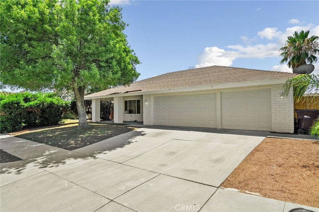 Image 35 of property listing at 24233 Millsap, Moreno Valley, CA 92553