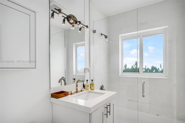 540 SW 27th Rd 0, Miami, FL 33129