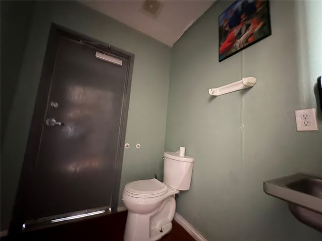 100 LIVE OAK Drive, Sanctuary, TX 76020