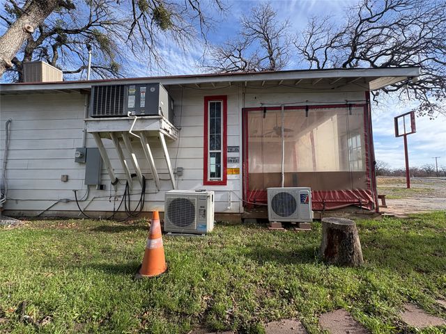 100 LIVE OAK Drive, Sanctuary, TX 76020