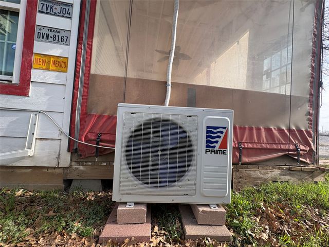 100 LIVE OAK Drive, Sanctuary, TX 76020