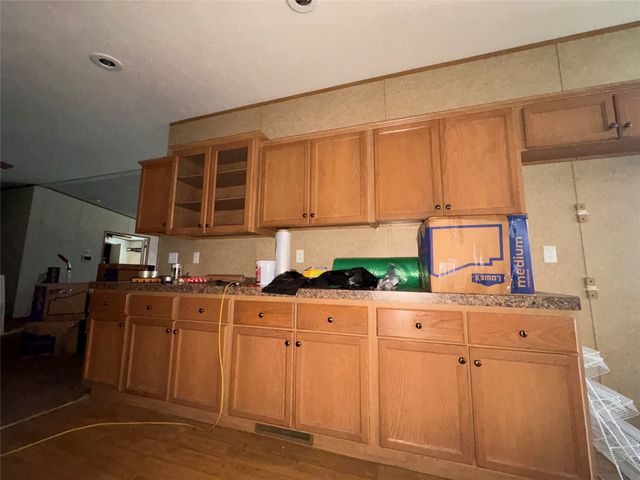 100 LIVE OAK Drive, Sanctuary, TX 76020