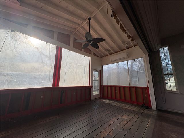 100 LIVE OAK Drive, Sanctuary, TX 76020