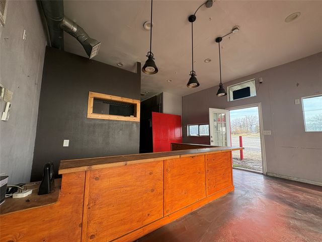 100 LIVE OAK Drive, Sanctuary, TX 76020