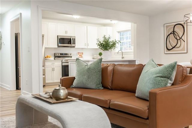 15661 Warwick Blvd Unit J, Newport News, VA 23608