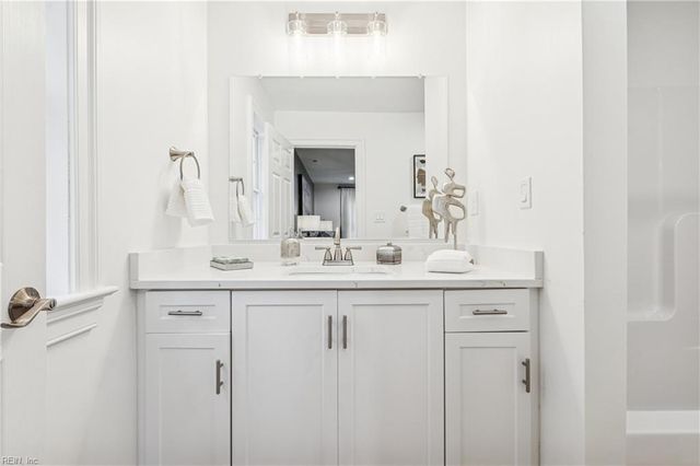 15661 Warwick Blvd Unit J, Newport News, VA 23608